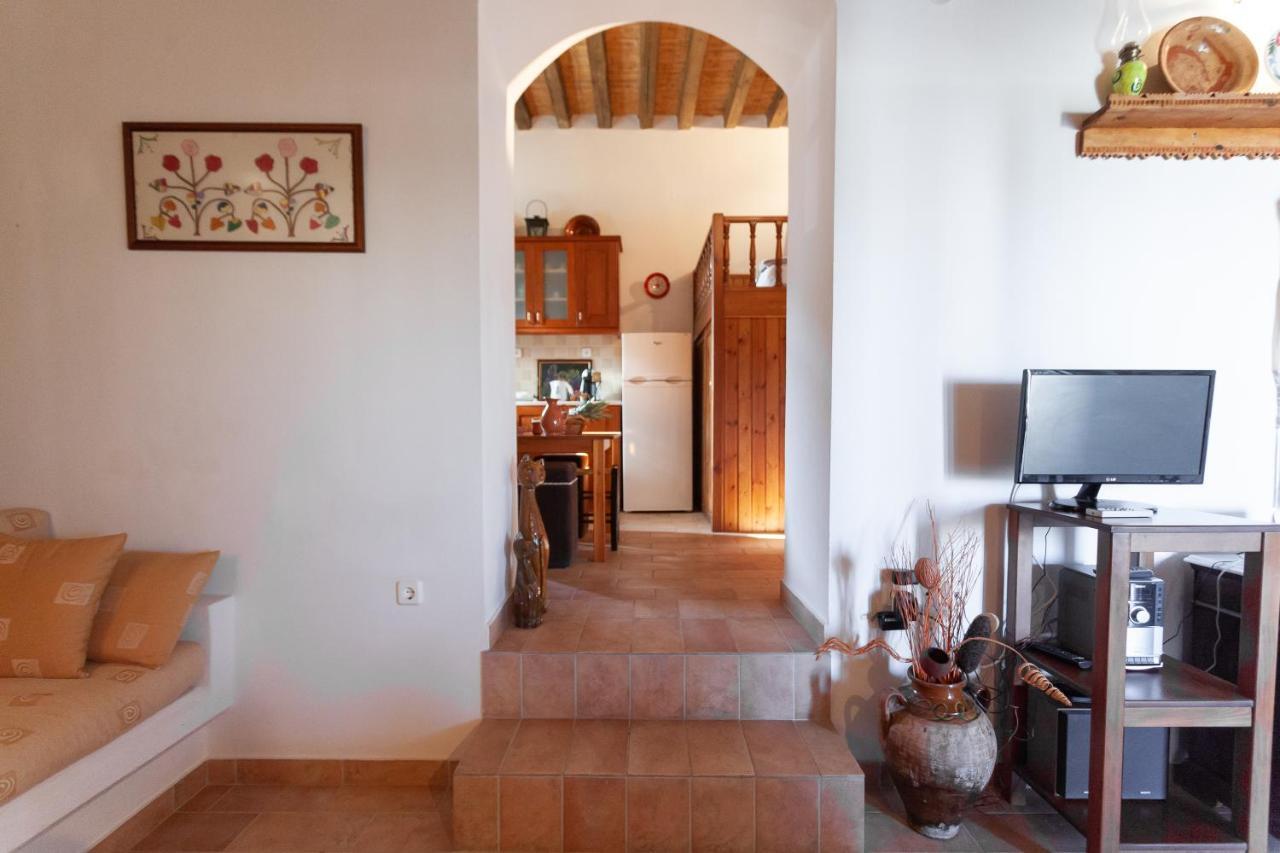Batu Vacation House Monolithos  Exteriör bild